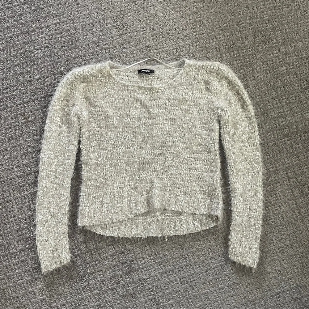 Sweater - Picture 1 of 4